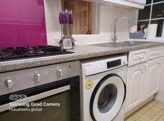 Poynters House - Huku Kwetu Luton & Dunstable - Spacious 2 Bedroom House - 5