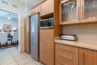 Lovely 2 bedroom unit in the heart of Melville 127 - 2