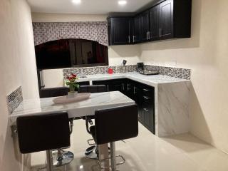 Hospedaje Ana Lu 2, Only 10 minutes from airport - Alajuela - 0