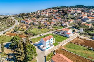 Island Brac - Villa Vita - Nerežišća - 7