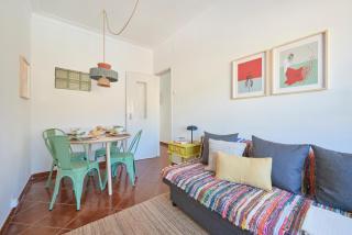 Central & Sunny 2BR Apt Near Beach, By TimeCooler - Setúbal - 5