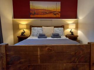 Donkey & Buskins - Colchester - 2