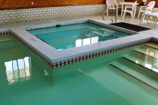 Blue Heron Motel - 3