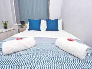 *Sleeps 9* Modern, 4 Bed House, Birmingham - Birmingham - 4
