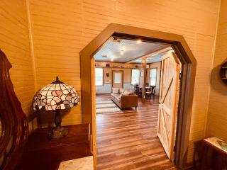 Texas Blue Apple Cottage - 6