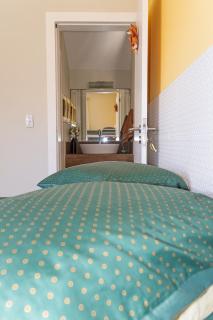 sobrado com piscina aquecida a poucos metros mar - 2