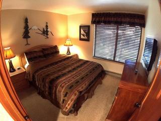 2 Bedrooms Premium Condos - 8
