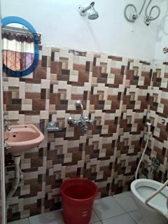 Hotel Zeeshan International - 8