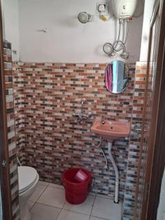 Hotel Zeeshan International - 2