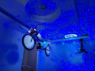 Stylish studio with bathroom and city view balcony at Palazio Taman Mount Austin Free Netflix by GDRAGON HomeStay - 9