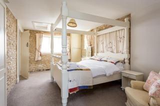 Stanton House, 6 bedroom, 5 bath - Cheltenham - 7