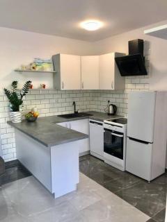 Dom nad jeziorem Wiejskim - 1