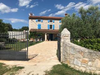 Farmhouse Cubani - Bale - 0
