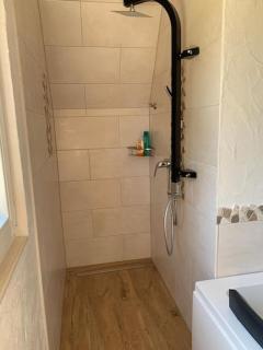 Über den Dächern von Koblenz - Aussichts-Wohnung Naturpark Rheinblick, ruhig, zentrumsnah, Sport-Pool - Coblenza - 6