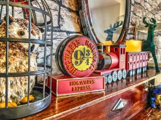 Hagrid's Hut - Watford - 4