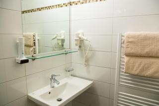 Hotel Vinothek Schwarzer Adler - Ottensheim - 7