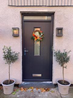 BYRON SQUARE COTTAGE - Hucknall - 2