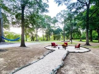 Unwind & Relax at Azalea Cottage on Bayou - Lafayette - 0