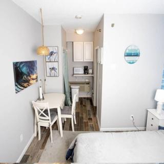 Luxury Suite in the Heart of Hamptons South Beach! - Hampton - 9