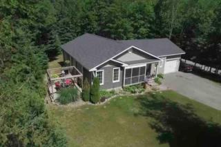 Modern 4 season cottage retreat - Huntsville - 0