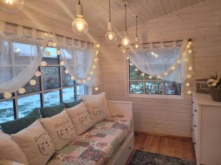 NAMIŅŠ PIE JŪRAS - 2