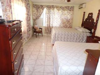 Villa Donna Inn - Montego Bay - 1