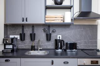 Golden Hour Apartment - 7