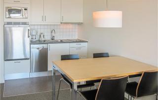 Stunning Apartment In Allinge With Wifi - Allinge - 6