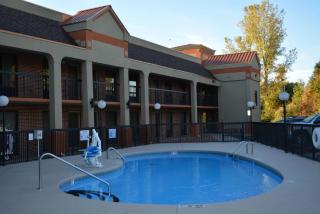 Super 8 by Wyndham Huntersville/Charlotte Area - Huntersville - 4