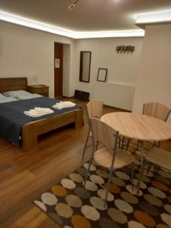 Liszt Ferenc square Studio apartment MID TERM - 0