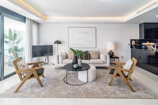 Luxury 3 bedroom townhouse on Marbellas Golden Mile with walking distance Puerto Banus - Marbella - 4