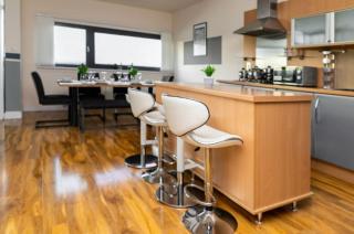 Stunning Glasgow Apartment Sleeps 10 - Parking - Balcony - Glasgow - 4