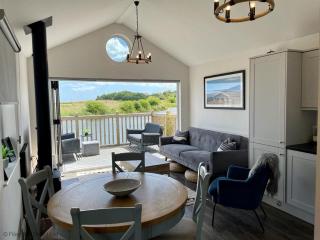 Lakeside Retreat at The Bay Filey, sleeps 4, 2 non-shedding dogs welcome for free - Filey - 9