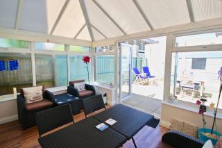 Gerald's Place - Deal - 6