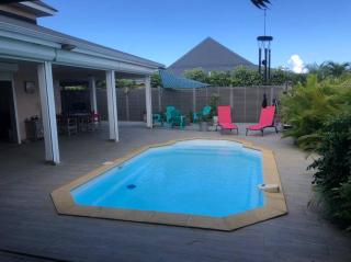 MAGNIFIQUE VILLA AVEC PISCINE ET JARDIN - Sainte-Rose - 8