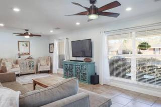 4/3 Home Centrally Located, beach, casino, airport, dining, golfing, shopping, entertainment - 1