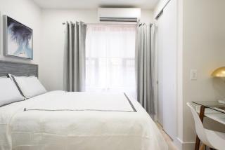 78-3D Brand new 1BR prime UES WD in unit - New York - 2