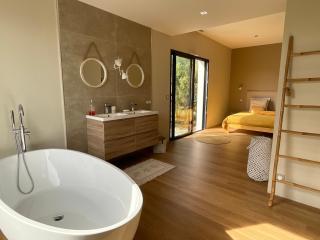 Le Domaine du Cade-Gîtes d'exception 4étoiles "La Villa du Cade" - Cazevieille - 8