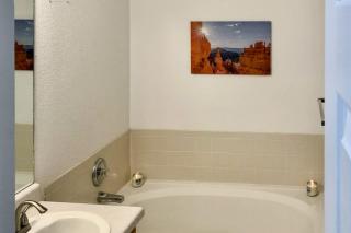 Springs Manor - Colorado Springs - 1