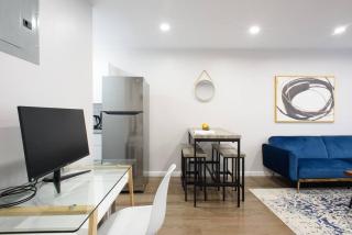 350-2A Prime gramercy Newly renovated 1BR sleeps 4 - 8