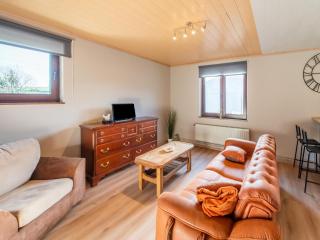Charming holiday home in Léglise with garden - Léglise - 2