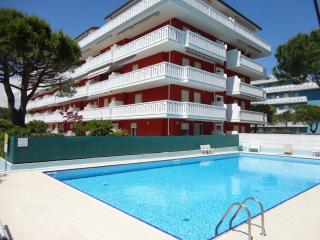Homely apartment for up to 6 guests with pool - Porto Santa Margherita di Caorle - 0