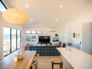 Luxurious Waterfront home in the North of Hobart - Hobart - 6