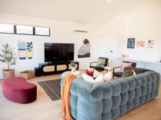 Luxurious Waterfront home in the North of Hobart - Hobart - 4