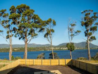 Luxurious Waterfront home in the North of Hobart - Hobart - 8