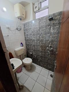 Private room with Sky Garden in Green Bacchus by Walias - Gurgaon - 1
