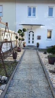 Kaminwohnung mit 24qm Südterrasse Nähe Zugspitze / Eibsee - 1