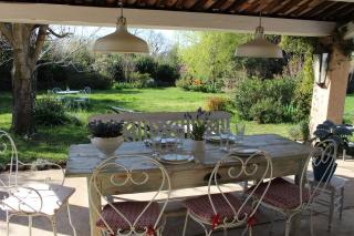Mas Les Romarins, 10 min d'Uzès, piscine et grand jardin clos, jeux, nid de repos et base pour activités dans le Gard - Uzès - 7