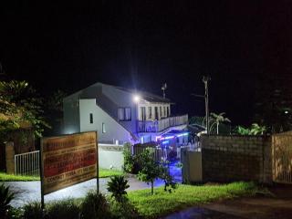 Driftwood Chalets - 9