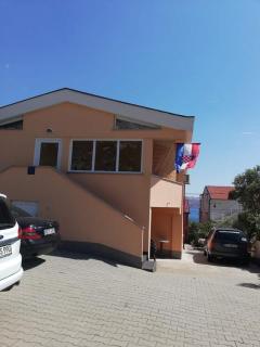 Apartmani Ivanković - Karlobag - 0
